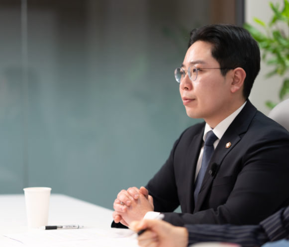 한동국 변호사 추가 프로필 사진 2